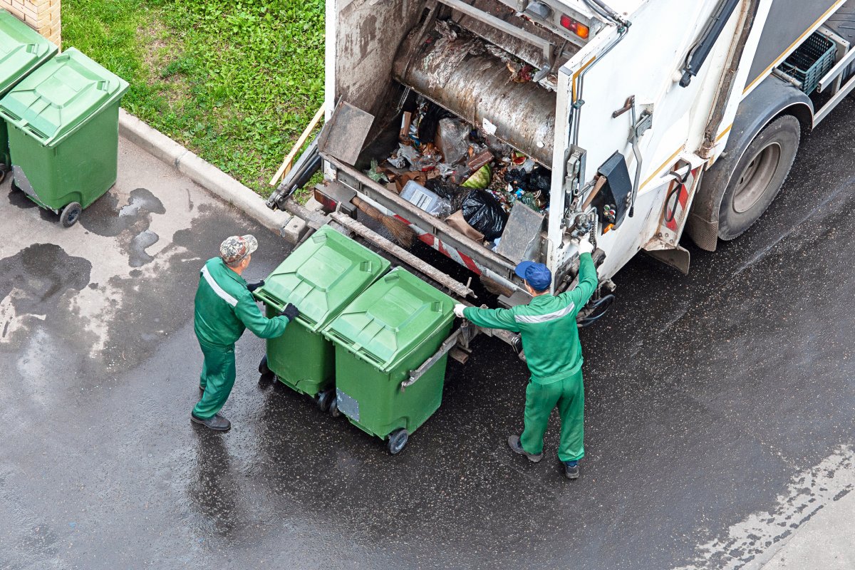 Why Consistent Waste Collection Keeps Communities Cleaner